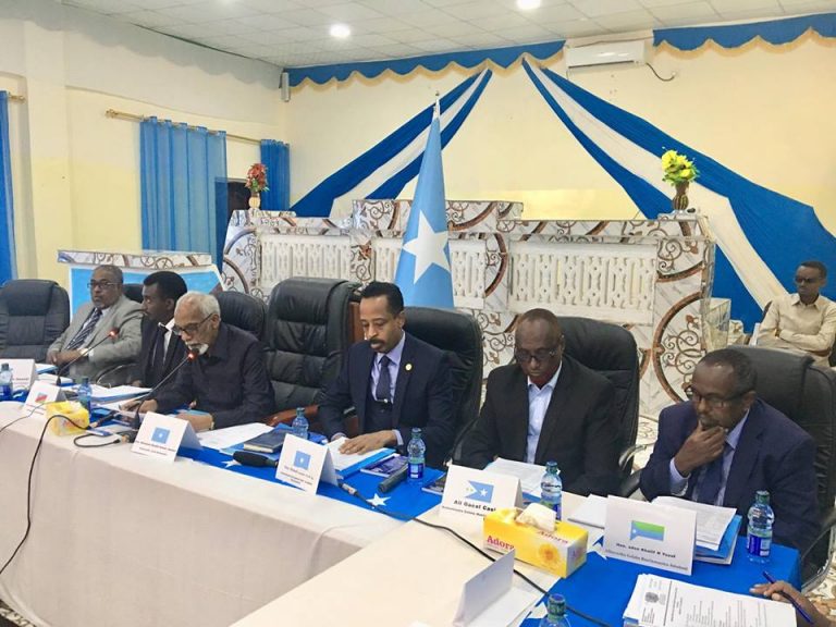 Shirka Guddoonada Golaha Sharci dajinta Dalka oo ka furmay Baydhabo.