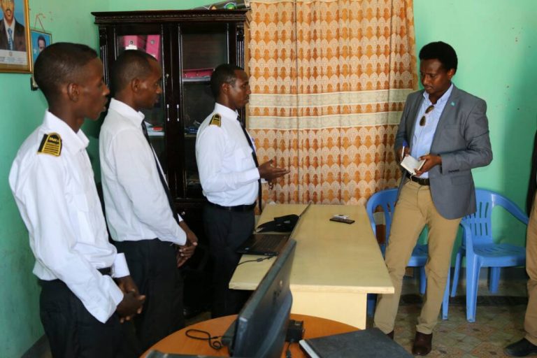 Agaasimaha HSJ soomaaliya oo kormeerey xafiisyada Hay’adda ee Cadaado