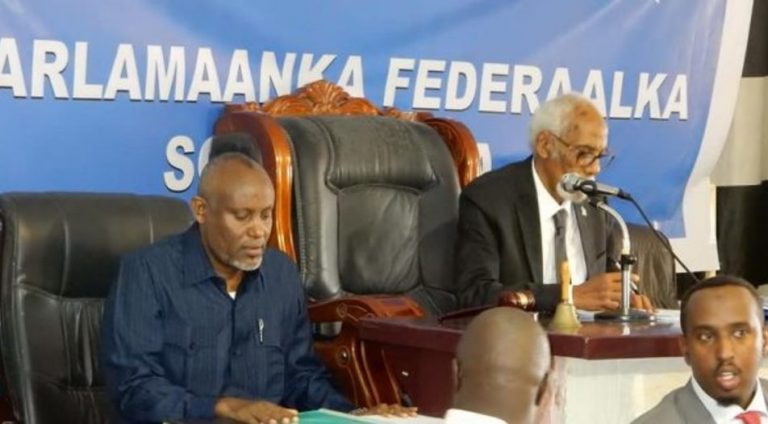 Guddoonka golaha shacabka oo ka hadlay Maqaamka Muqdisho