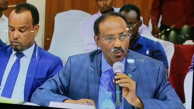 Masuuliyiinta wasaarada maaliyada oo ka tacsiyeeyay geerida masuul ka tirsanaa wasarada Maliyada