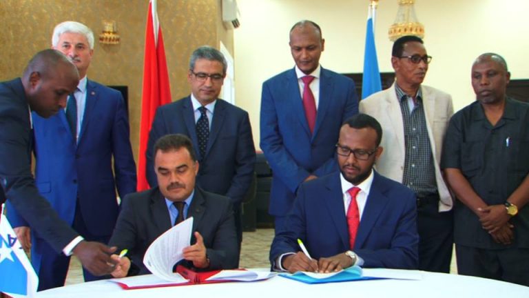 Somalia and Turkey sign agreement to rebuild water reservoir in Middle Shabelle region.