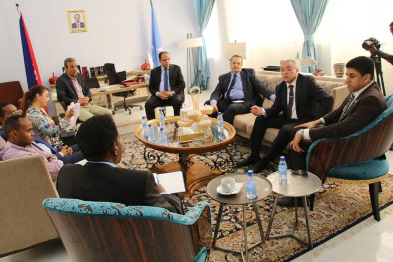 Gudoomiye Yariisoow oo kulan la qaatay Safiirka Dowlada Masar