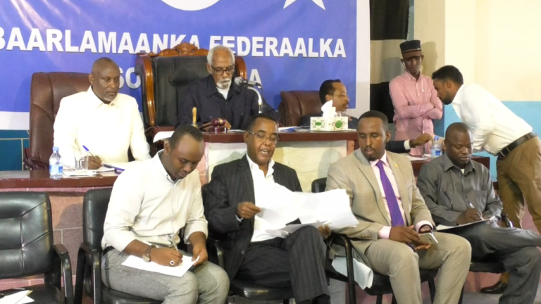 kulankii ugu horeyay ee kalfadhiga barlamaanka Soomaaliya oo Go’aano mihiim laga soo saaray