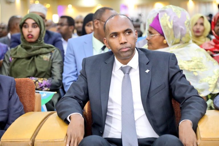Raa’sulwasaaraha Dalka oo hambalyo u direy maallinta haweenka soomaaliyeed
