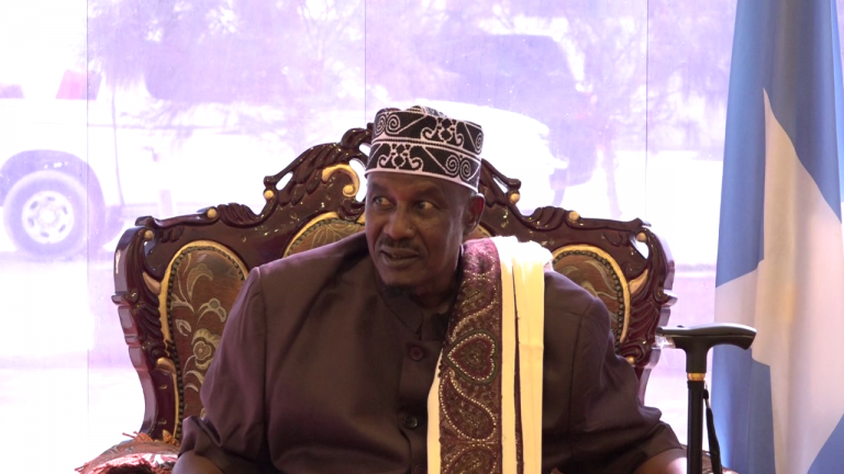 Abwaan baarleex oo soo gaaray  muqdisho