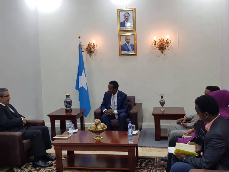 Wasiirka wasaradda arimaha dibada oo dhigiisa Turki kala hadlay xoojinta xiriirka labada dal