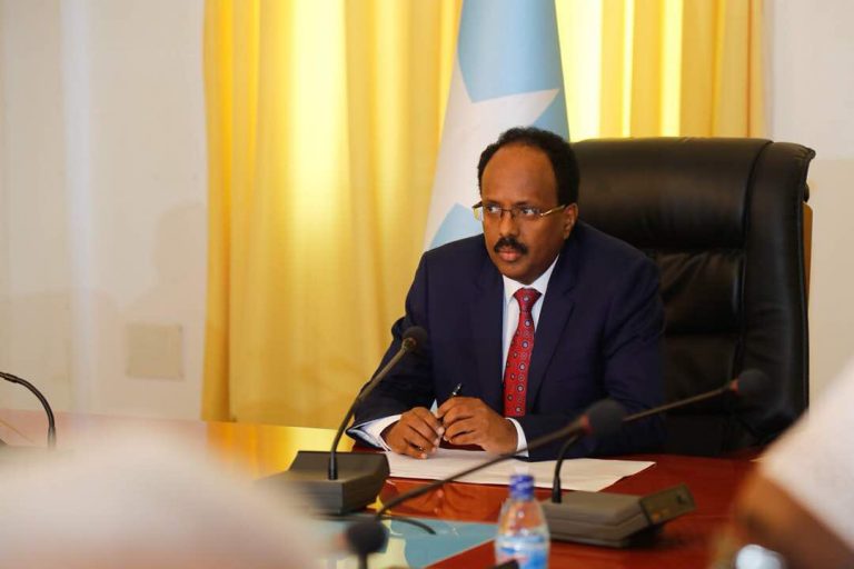 Madaxweyne Farmaajo oo hambalyo ku aaddan Maalinta Xorriyadda Saxaafadda Adduunka u diray Wariyeyaasha Soomaaliyeed