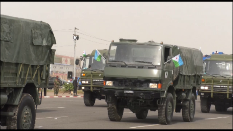 Jabuti oo u dabbaal dagtay 41-sano guurada xorriyadeeda.(Sawirro)