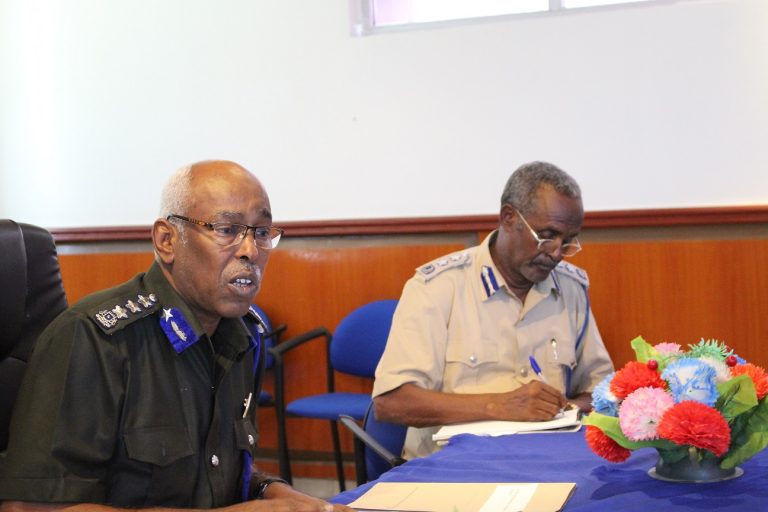 Taliyaha Ciidanka Booliska Soomaaliyeed oo kulan la qaatay Taliyeyaasha Hogganada Ciidanka