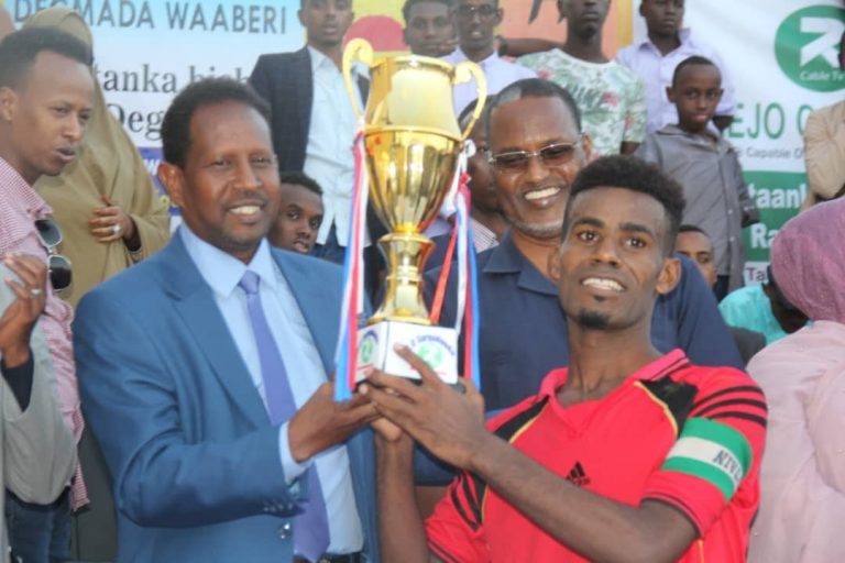 Guddoomiye Eng. Yarisow “Isboortigu wuxuu kaalin fiican ka qaataa Naabdda iyo isdhexgalka Bulshada”