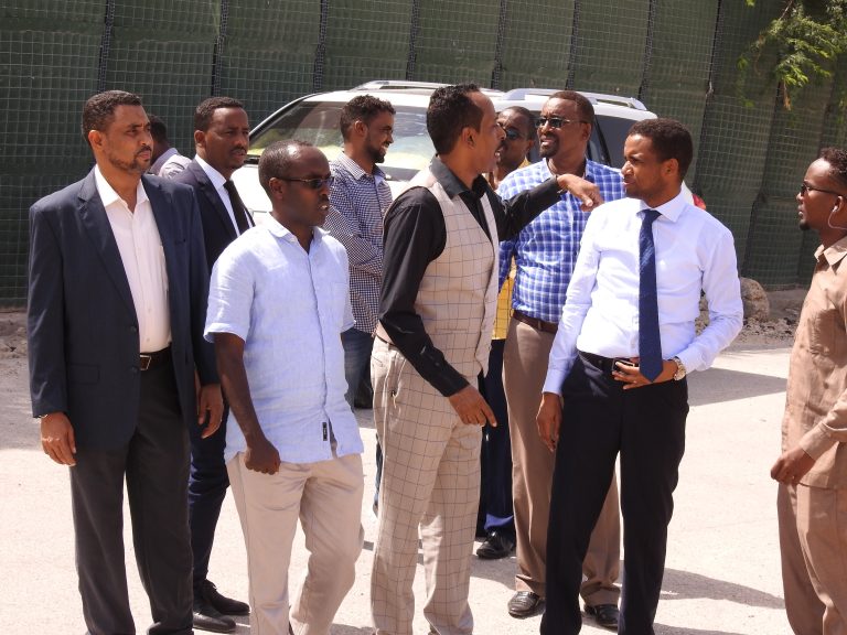 Mahad Cabdalla Cawad oo koormeeray  Xarunta Golaha shacabka