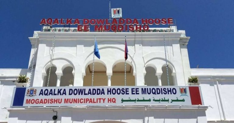 Dowladda Hoose ee Muqdisho oo bilaabeeysa hirgelinta mashruuca soo kabashada dhismaha Muqdisho