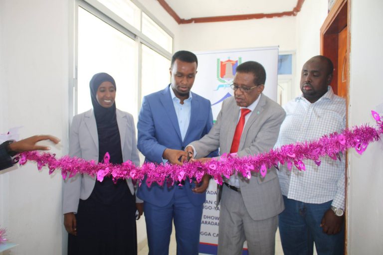 Maamulka gobalka Benaadir oo garoonka ka hir geliyay xarun laga helo adeegyada dowladda hoose.