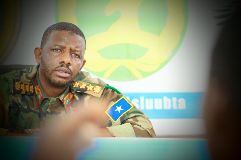 Maxkamadda Sare ee Ciidamada Qalabka Sida oo sii deysay sarkaal xigeen loo heystay dilka askari.