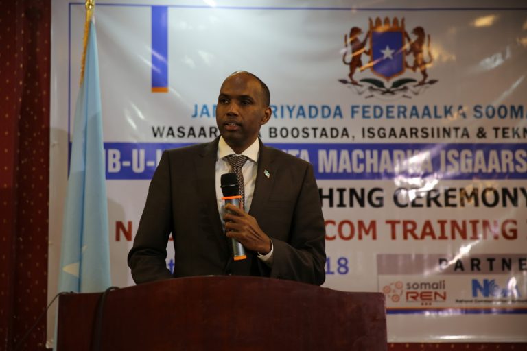 Ra’iisul Wasaare Khayre, “Dhaqaalaha Wadanka Lama Kobcin Karo Hadii dadku Aysan Xirfad Laheyn”