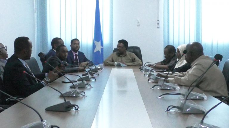 Guddoomiyaha Golaha Shacabka oo qaar kamid ah guddiyada Golaha Shacabka ku wareejiyay Xafiisyadii ay ku shaqeyn lahaayeen