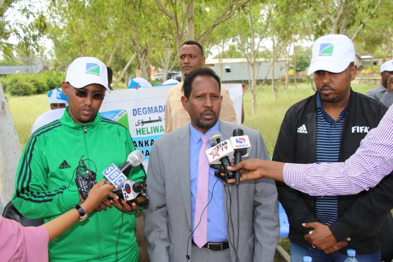 Duqa Muqdisho oo ugu baaqay Dhalinyarada in ay ka qayb qaataan Nabadda iyo Horumarka Caasimadda