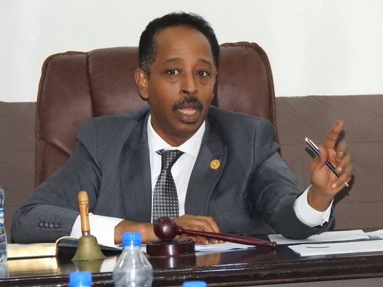 Guddoomiye ku xigeenka labaad ee golaha shacabk oo   shir guddoomiyay kulanka guddiga joogtada