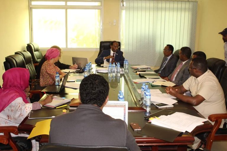 Wasiir Beyle oo Shir Guddoomiyey Kulanka Billaha ee Guddiga Dhaqaalaha  