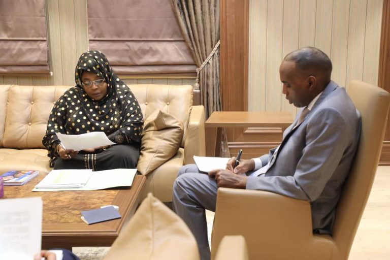 Ra’iisal wasaare Kheyre oo maalintii 2-aad wada la xisaabtanka sannadlaha ah ee Wasiirada