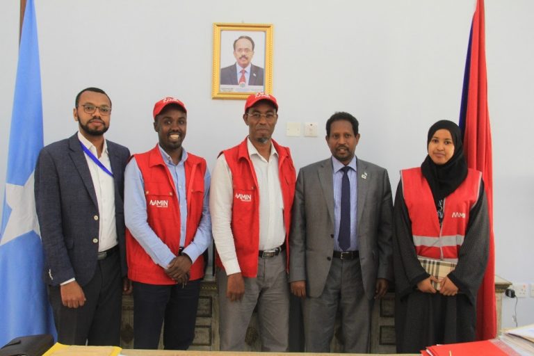 Duqa Muqdisho oo Amin Ambalaas u ballan qaaday garab istaag