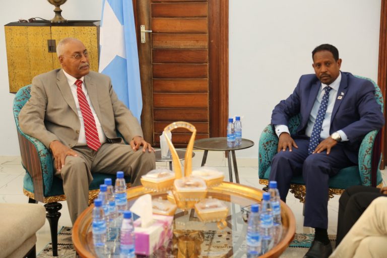 Guddoomiyaha G/banaadir oo Madaxweyne Kuxigeenka Puntland ku soo dhaweeyey Xarunta Dawladda Hoose