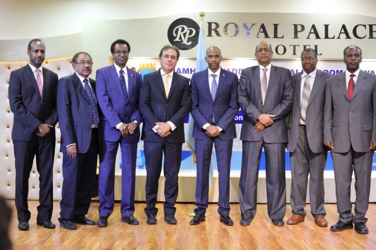 Ra’iisul Wasaara Khayre oo daah-furay Golaha Dhaqaalaha Qaranka