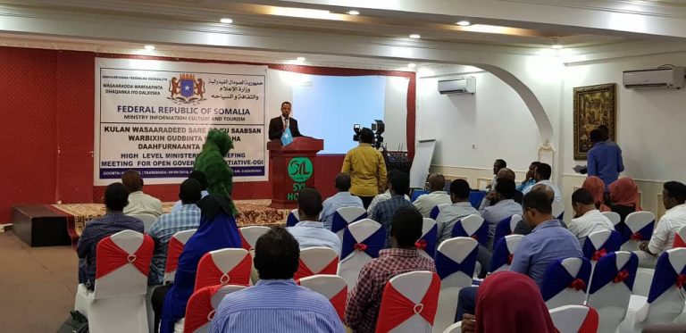 Kullan looga hadlayay soo bandhigida Xogta Dowladda iyo sidii la isugu xiri lahaa oo lagu qabtay Muqdisho