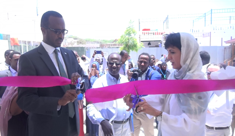 Wasiirka Qorsheynta  iyo Madaxa Bariga iyo Koofurta Africa ee Unicef oo Xariga ka jaray Xafiiska Unicef ee Soomaaliya