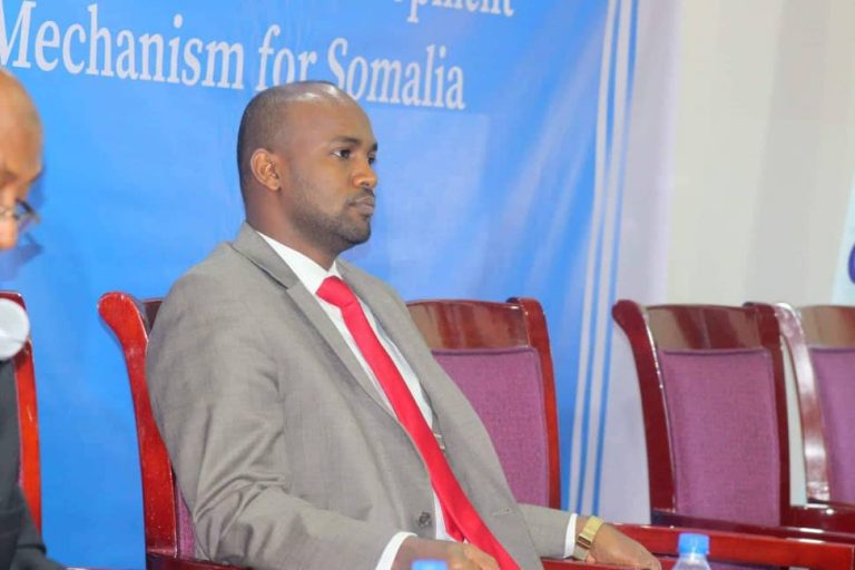 Wasaarada waxbarashada dowlada soomaaliya oo sheegtay inay muhiim tahay in lagawada qeybqaato horumarinta waxbarashada dalka