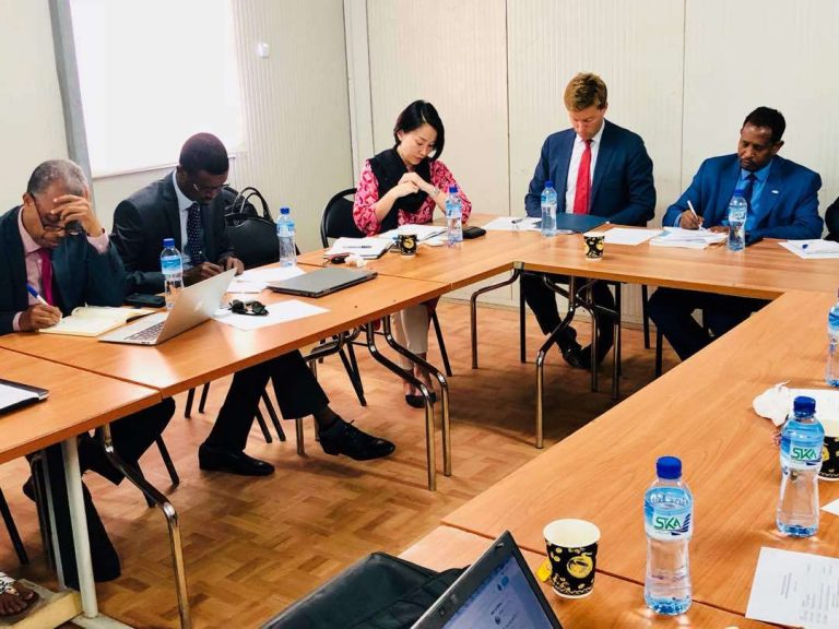 Duqa Muqdisho oo Guddoomiyey Shir looga hadlayay horumarinta Magaalooyinka Dalka