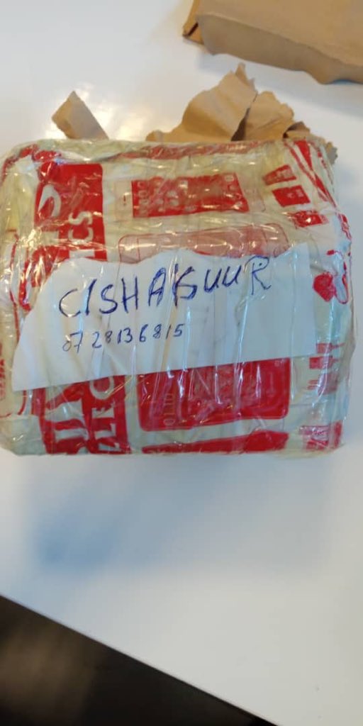 Ciidanka ammaanka oo gacanta ku dhigay Shabakad Ku Howlaneed Daabicista Lacag Faalso Ah