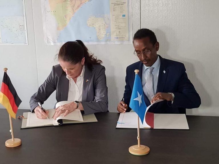 Soomaaliya iyo Germany oo kala saxiixday heshiisyo Horumarineed