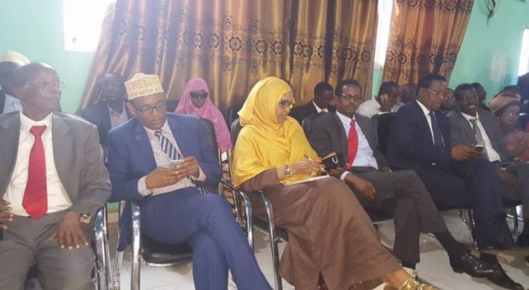 Xubnaha Aqalka sare ku metala Koonfur Galbeed oo baaq u diray Shacabka iyo Maamulka k/galbeed