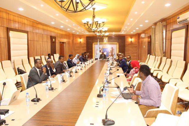 Ra’iisul wasaaraha XFS oo guddoomiyay shirka horumarinya Dhaqaalaha