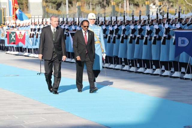 Madaxweyne Farmaajo oo dhambaal hambalyo ah u diray dhiggiisa dalka Turkiga
