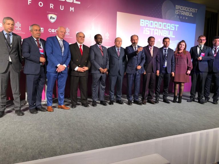 Wasiir Geelle oo shir caalami ah uga qeyb galay Istanbul