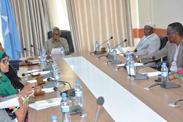 Guddiga Joogtada Aqalka Sare ee Baarlamaanka JFS oo Kulan Muqdisho ku Yeeshay