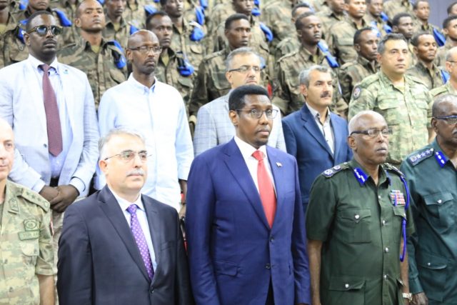 Wasiirka Amniga XFS oo Tababar usoo xiray Saraakiil ka tirsan Ciidanka Booliska Soomaaliyeed