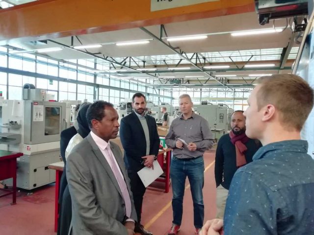 Duqa Muqdisho oo Kulan la yeeshay Madaxda Dugsiga Farsamada Gacanta iyo Jaamacadda Bern ee dalka Switzerland