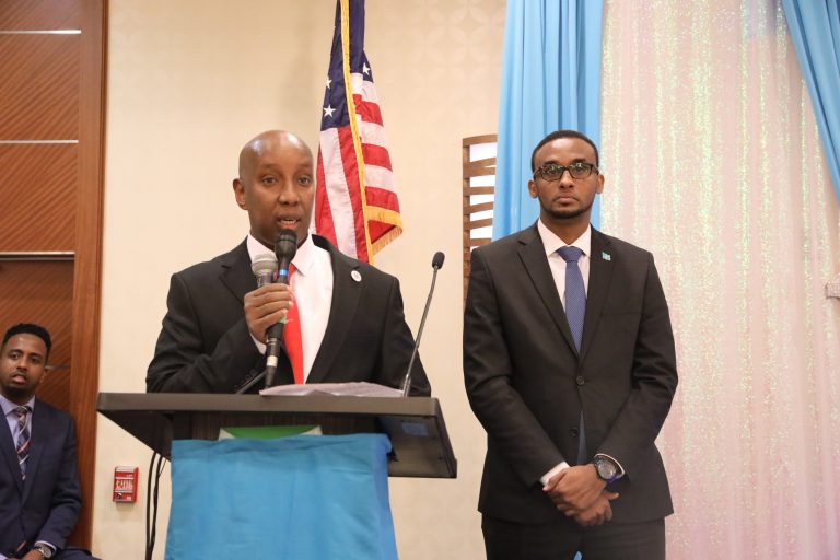 Jaaliyadda dalka Mareykanka oo xaflad soo dhaweyn ah u sameeyey Wasiirka Gaadiidka