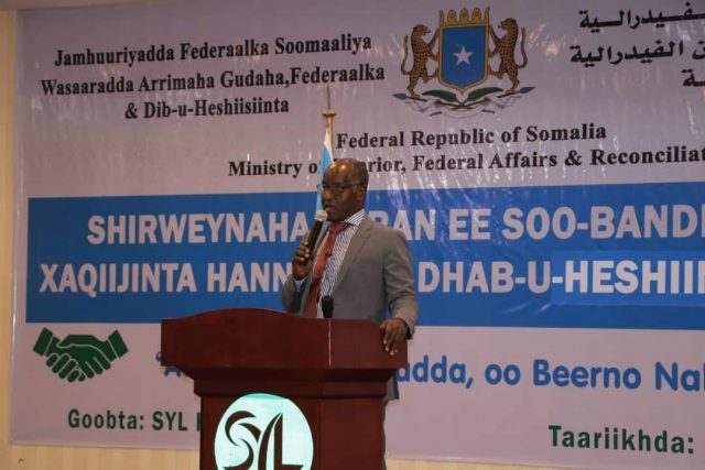 Wasiirka Arrimaha Gudaha XFS oo ka hadlay wada hadalada DFS iyo Soomaaliland