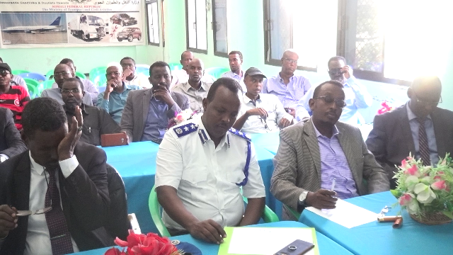 Wasaarada Gaadiidka XFS oo dhaqangelinaysa shuruucda badqabka gaadiidka & nabad gelyada waddooyinka