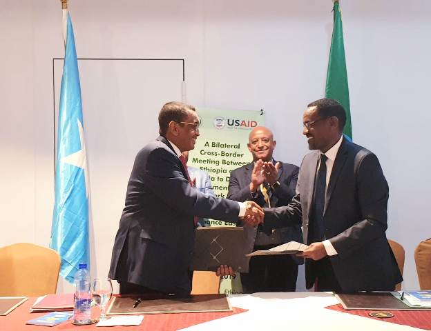 Dowladaha Soomaaliya iyo Ethiopia oo kala saxiixday heshiis is afgarad ah oo ku saabsan arrimaha caafimaadka Xoolaha