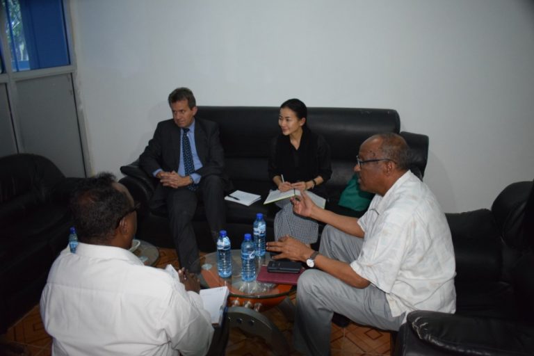 Wasiirka Waxbarashada XFS oo la kulmay xubno ka tirsan UNICEF “SAWIRRO”