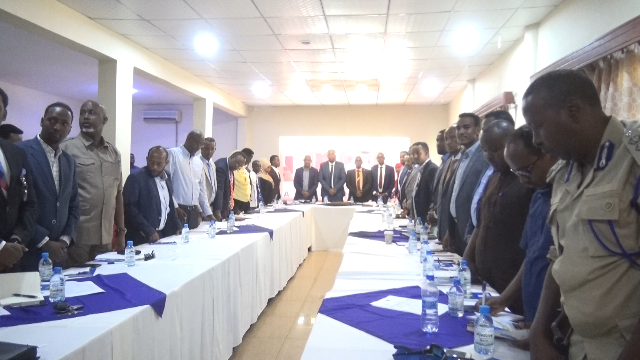 Shirka isku xirka Howlaha Hay’adda Socdaalka iyo Jinsiyadda oo ka furmay Muqdisho