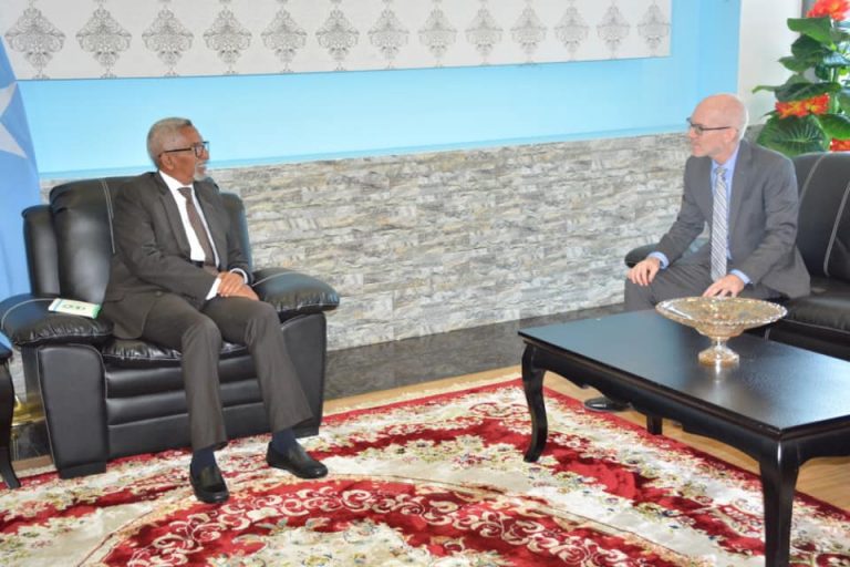 Guddoomiyaha Golaha Aqalka Sare oo qaabilay Wakiilka QM ee Soomaaliya