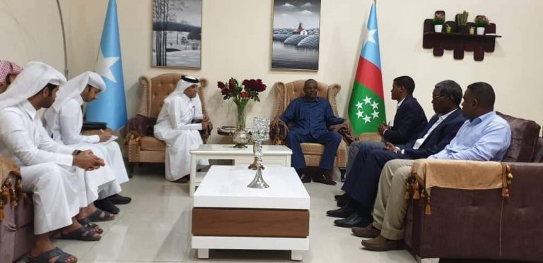 Madaxweyne Lafta gareen iyo Safiirka Qadar oo ka wada hadlay mashaariic laga fulinayo Koofur Galbeed