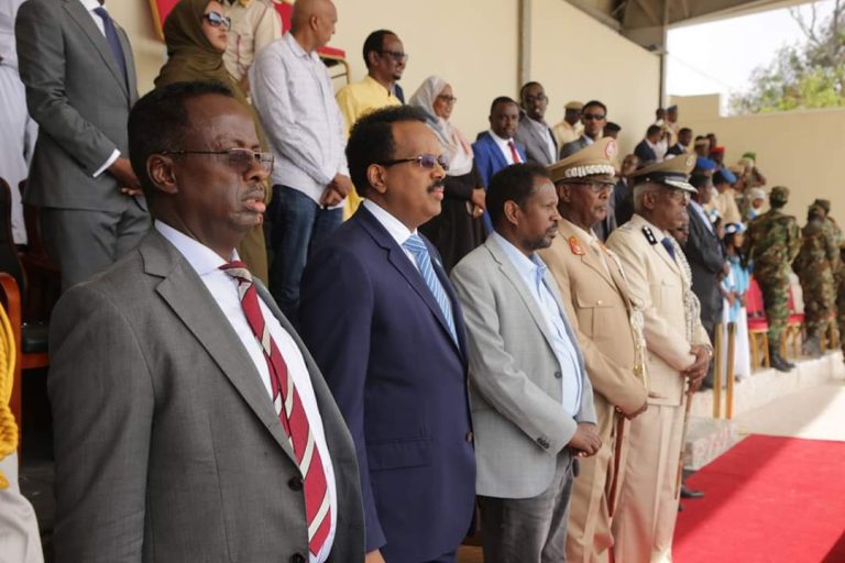 Madaxweynaha JFS oo Kumanaan Shacab ah dabaal dega Munaasabada 1-Luulyo kala qeyb galaya Istadium Konis