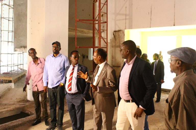 Wasiirka Warfaafinta Soomaaliya oo maanta Kormeer howleed ku tagay Tiyaatarka Qaranka “Sawirro”